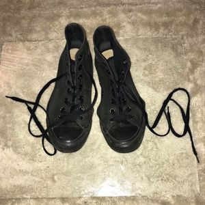 Black vintage converse